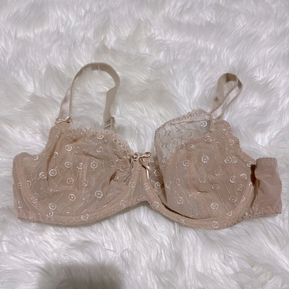 Curvy‎ Kate cream Lace Bra size 40 D